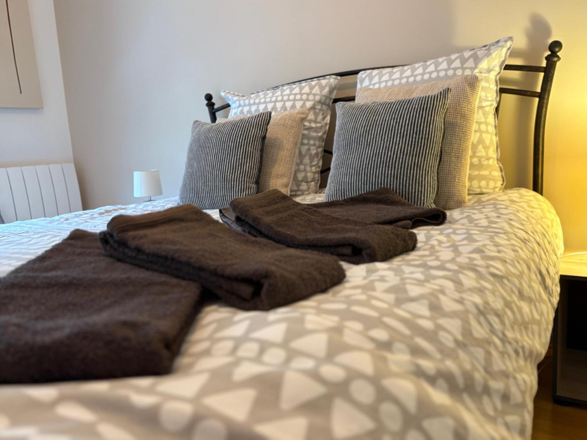 Parking Prive Gratuit, Balcon, 2 Chambres Κλερμόν Φεράν Εξωτερικό φωτογραφία